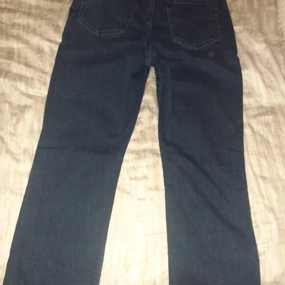 Blue Jeans - Picture 3 of 3